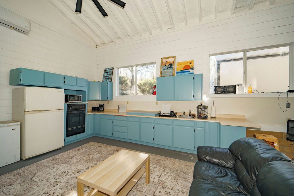 Photo of Livingroom in Weaverville