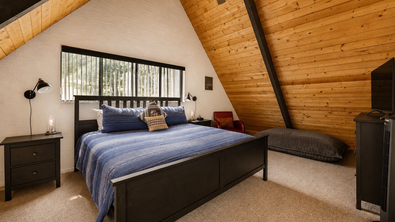 Photo of Bedroom in Kernville