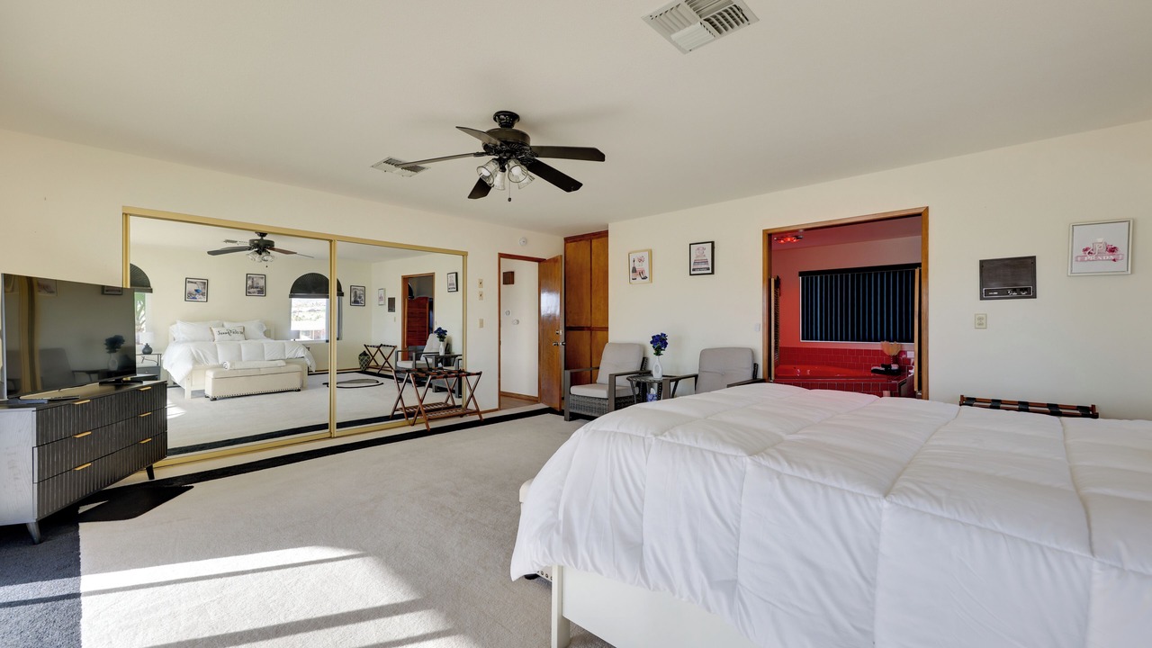 Photo of Bedroom in Sunridge Estates