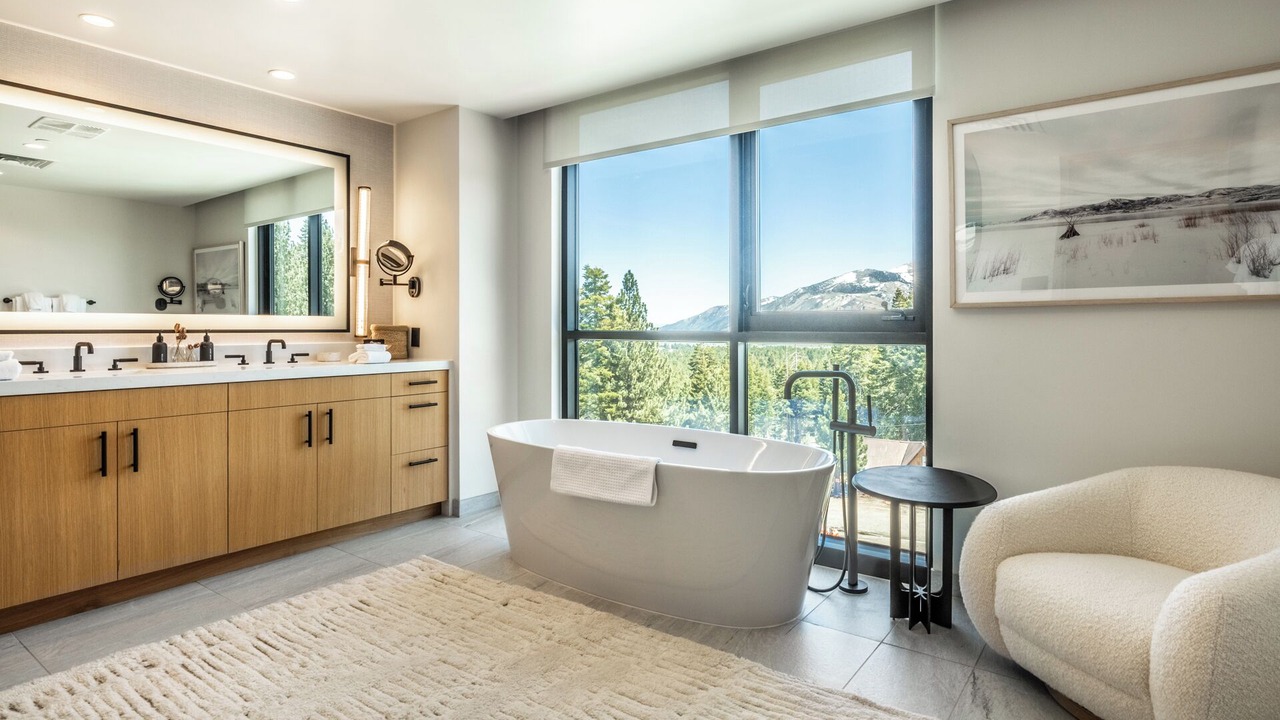 Photo of Bathroom in Mammoth Lakes