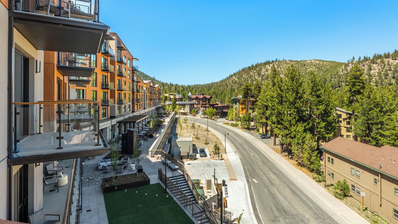 Photo of Others in Mammoth Lakes