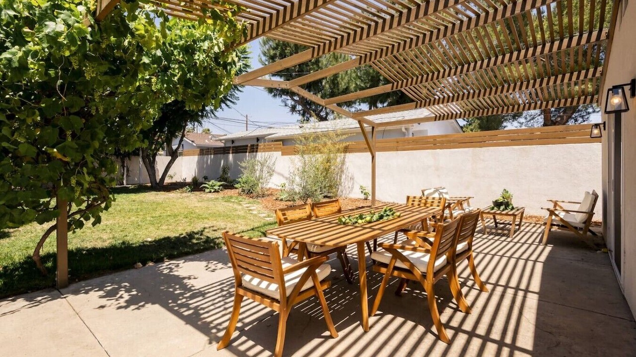 Photo of Outdoor in North Hollywood