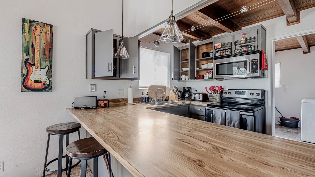 Photo of Kitchen in Groveland