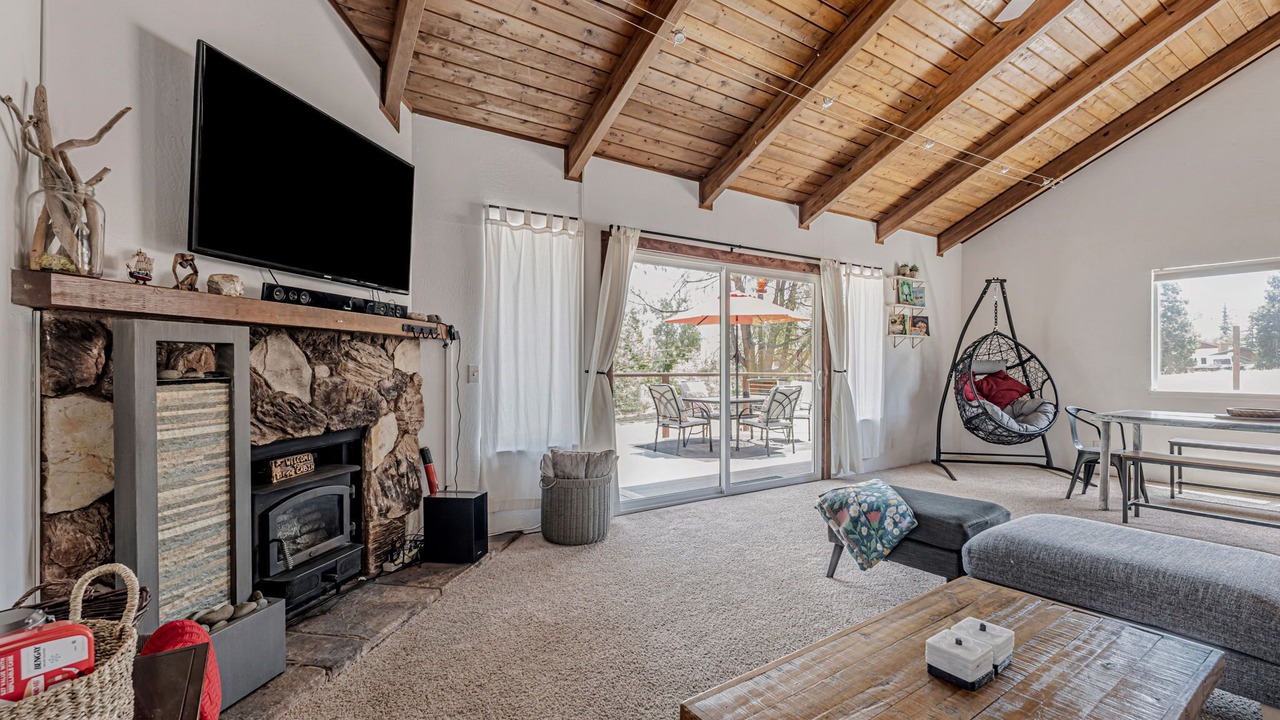 Photo of Livingroom in Groveland