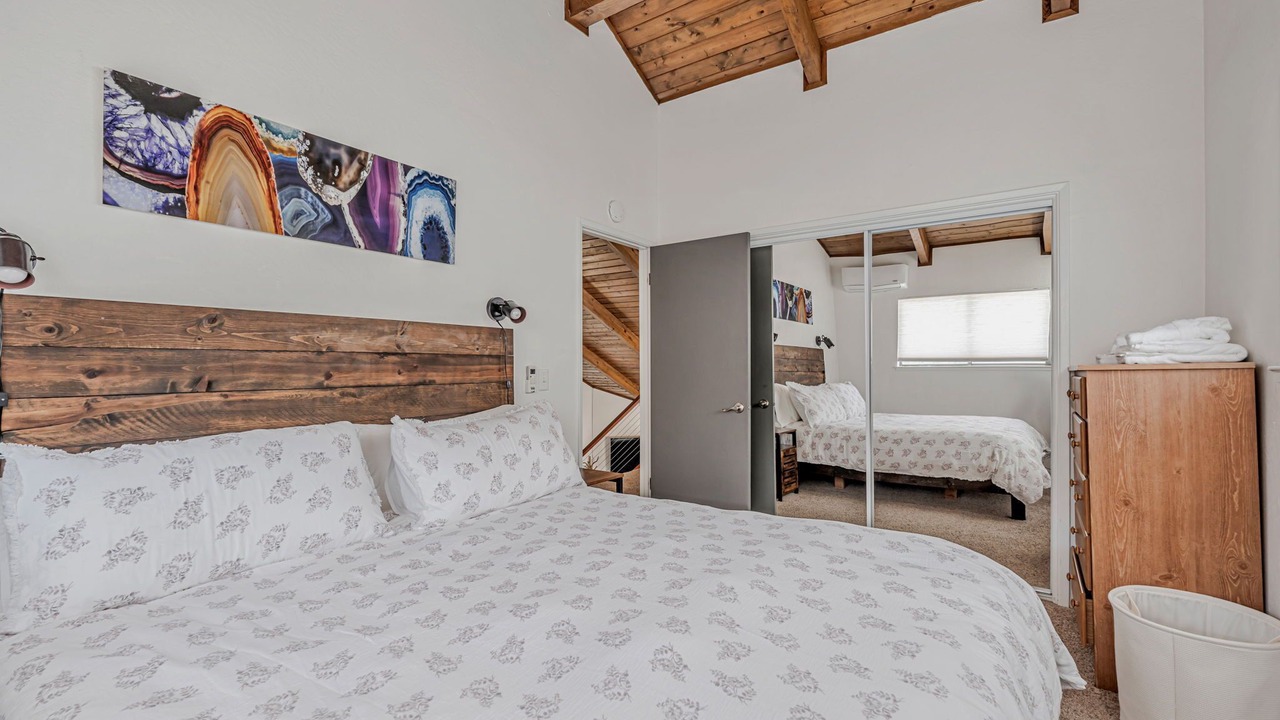 Photo of Bedroom in Groveland