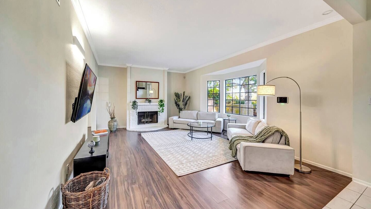 Photo of Livingroom in Agoura Hills