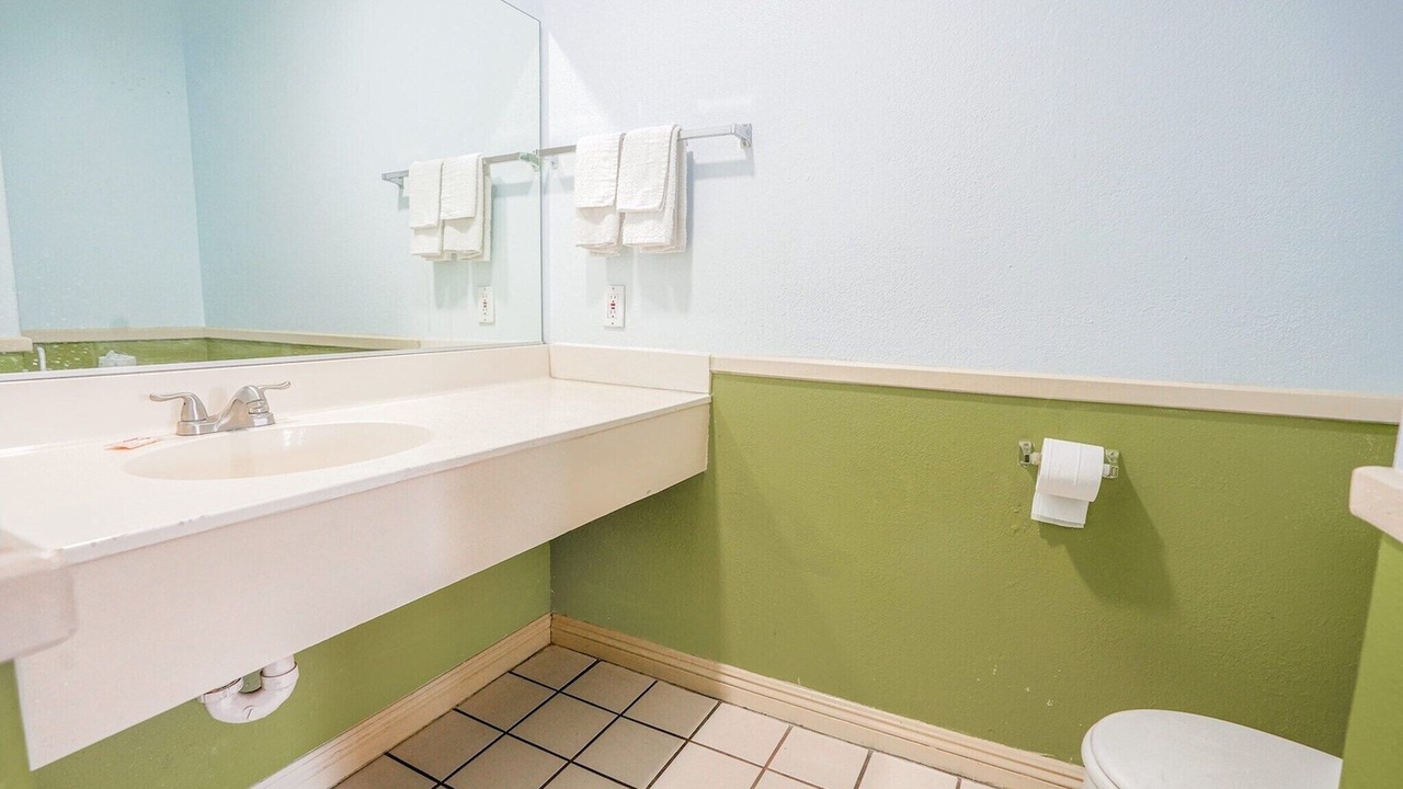 Photo of Bathroom in Hesperia