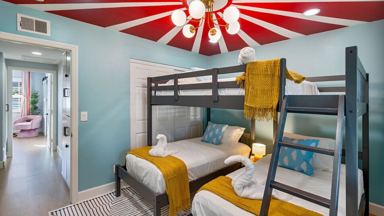 Photo of Bedroom in Sherwood Forest and Thistle Development