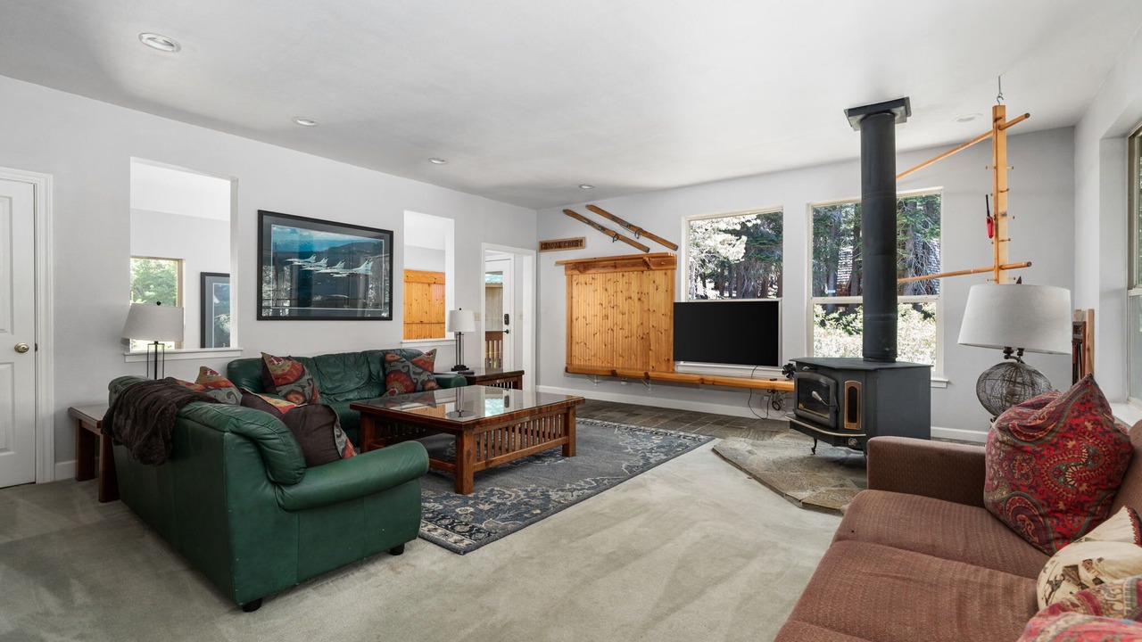Photo of Livingroom in Big Creek