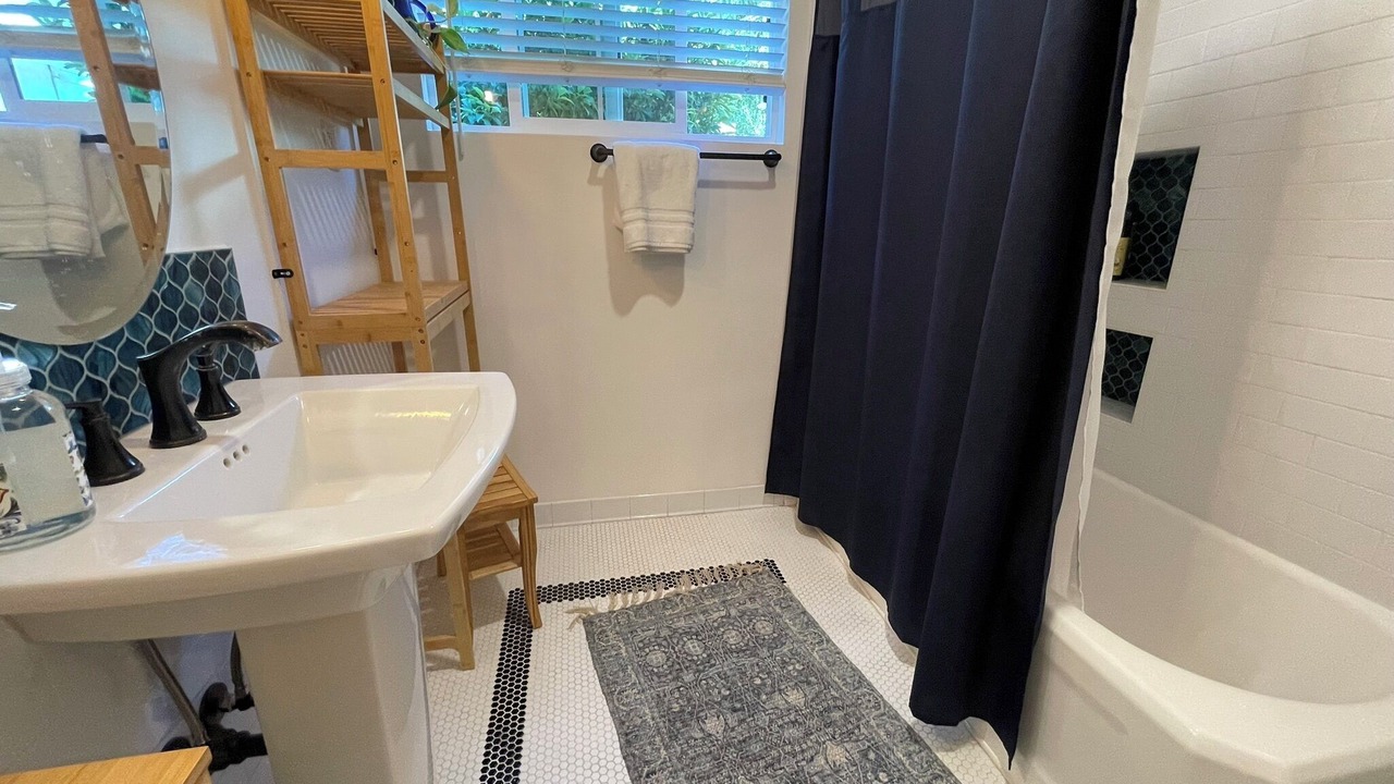 Photo of Bathroom in Eagle Rock