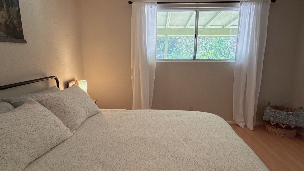 Photo of Bedroom in Springville