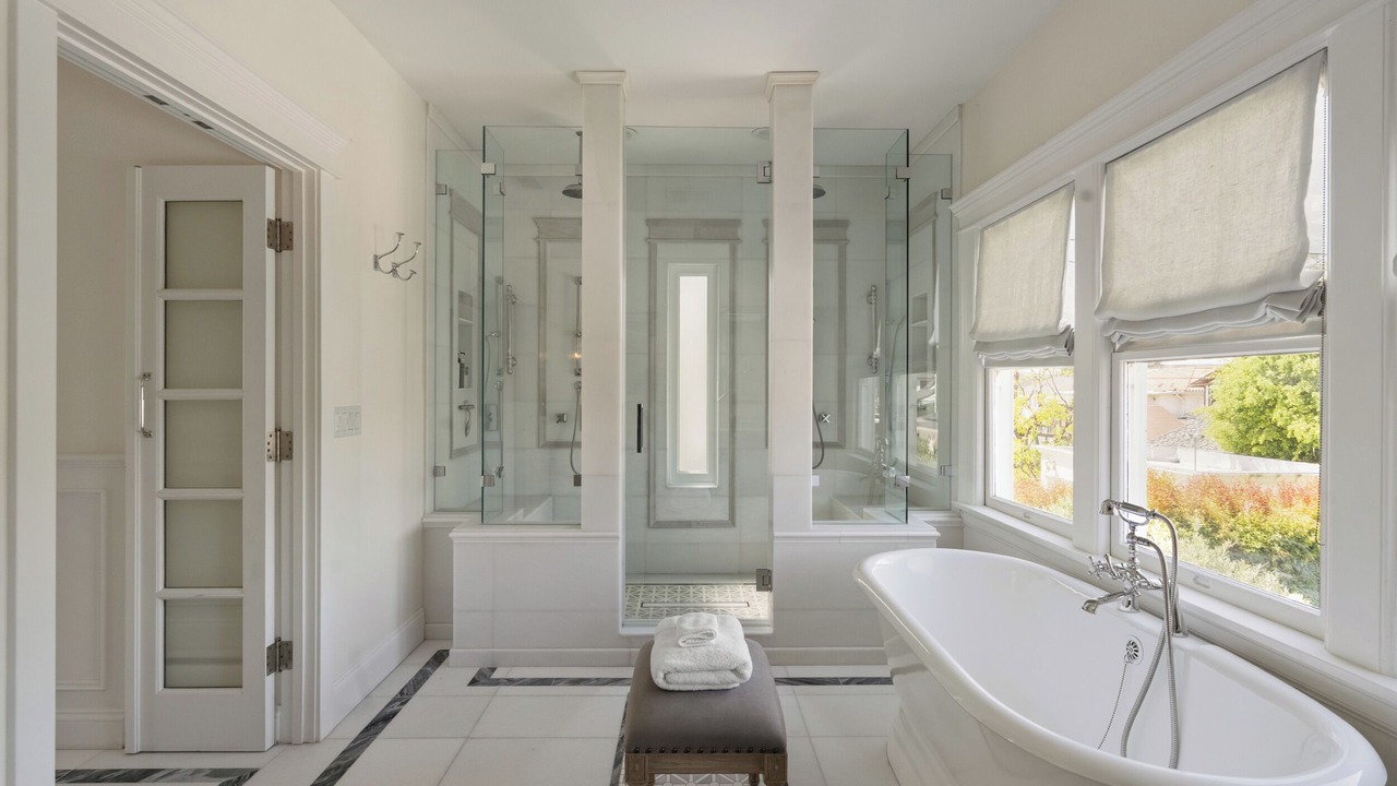 Photo of Bathroom in Mid City