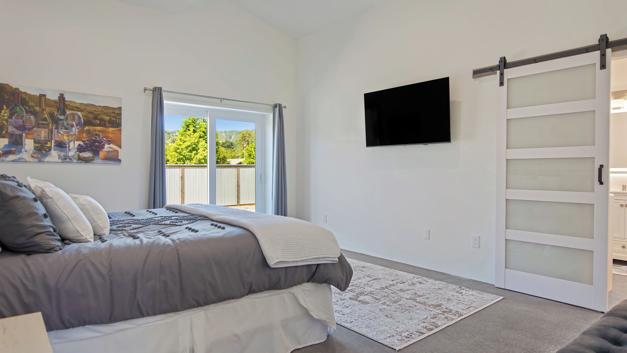 Photo of Bedroom in Kenwood