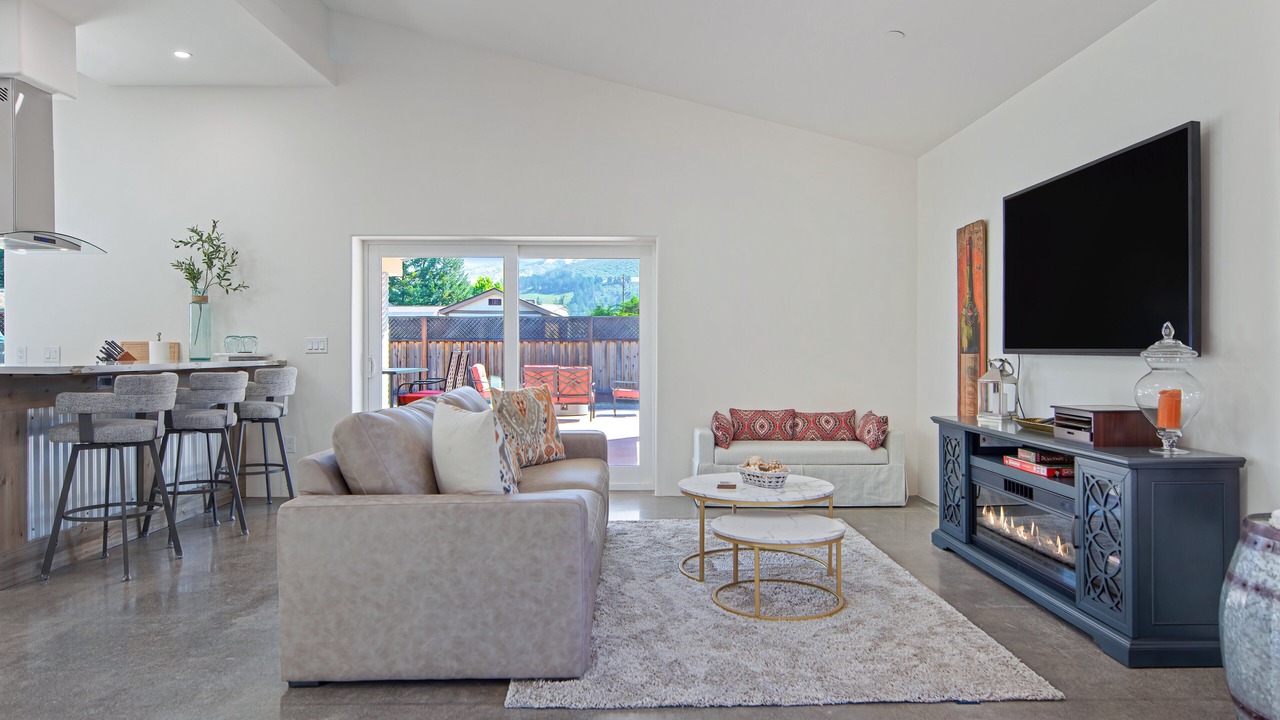Photo of Livingroom in Kenwood
