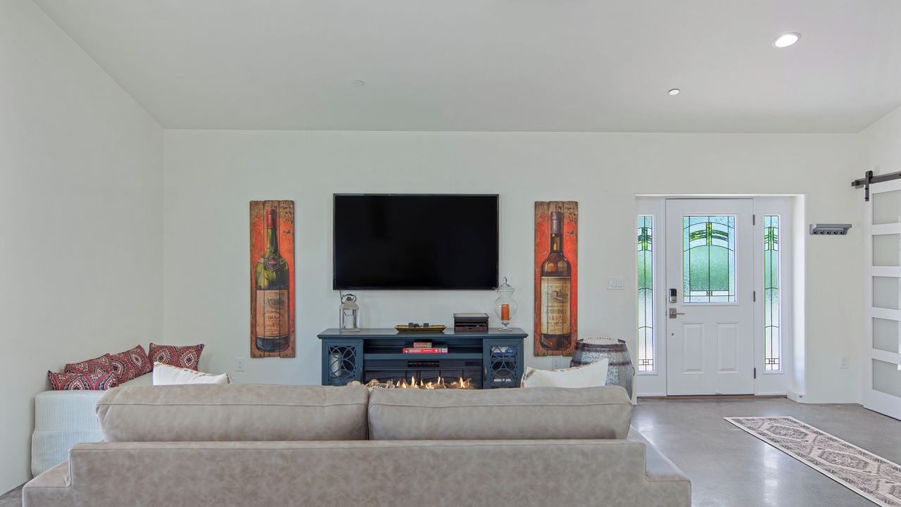 Photo of Livingroom in Kenwood