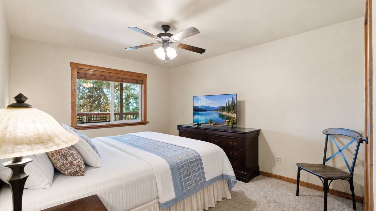 Photo of Bedroom in Shaver Lake