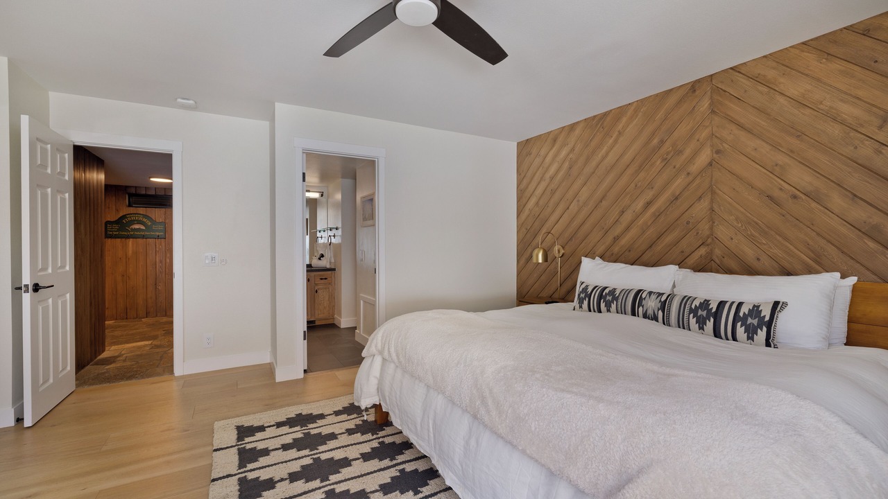 Photo of Bedroom in June Lake