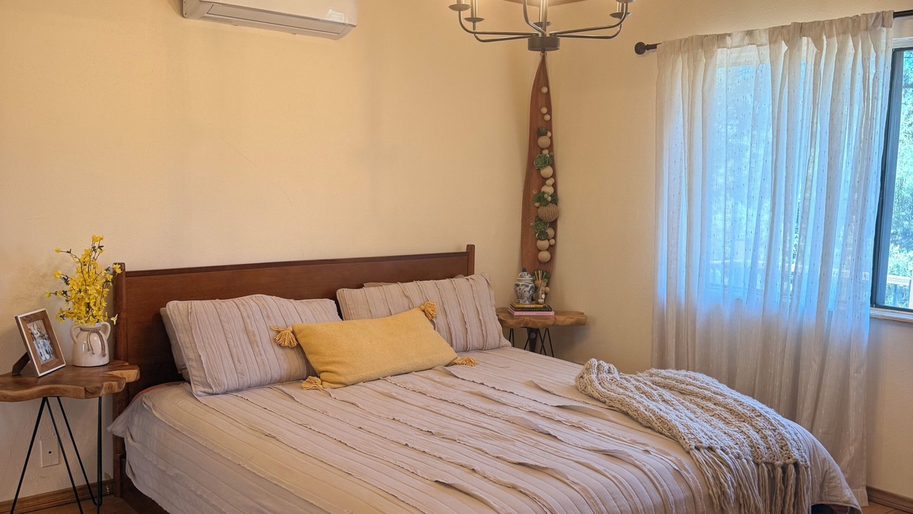 Photo of Bedroom in Pine Mountain Club