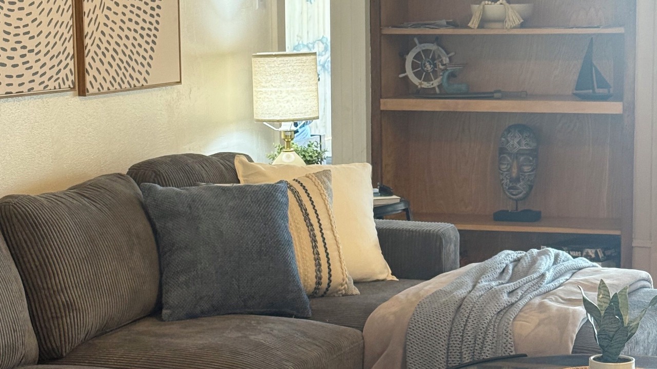 Photo of Livingroom in Clearlake Park