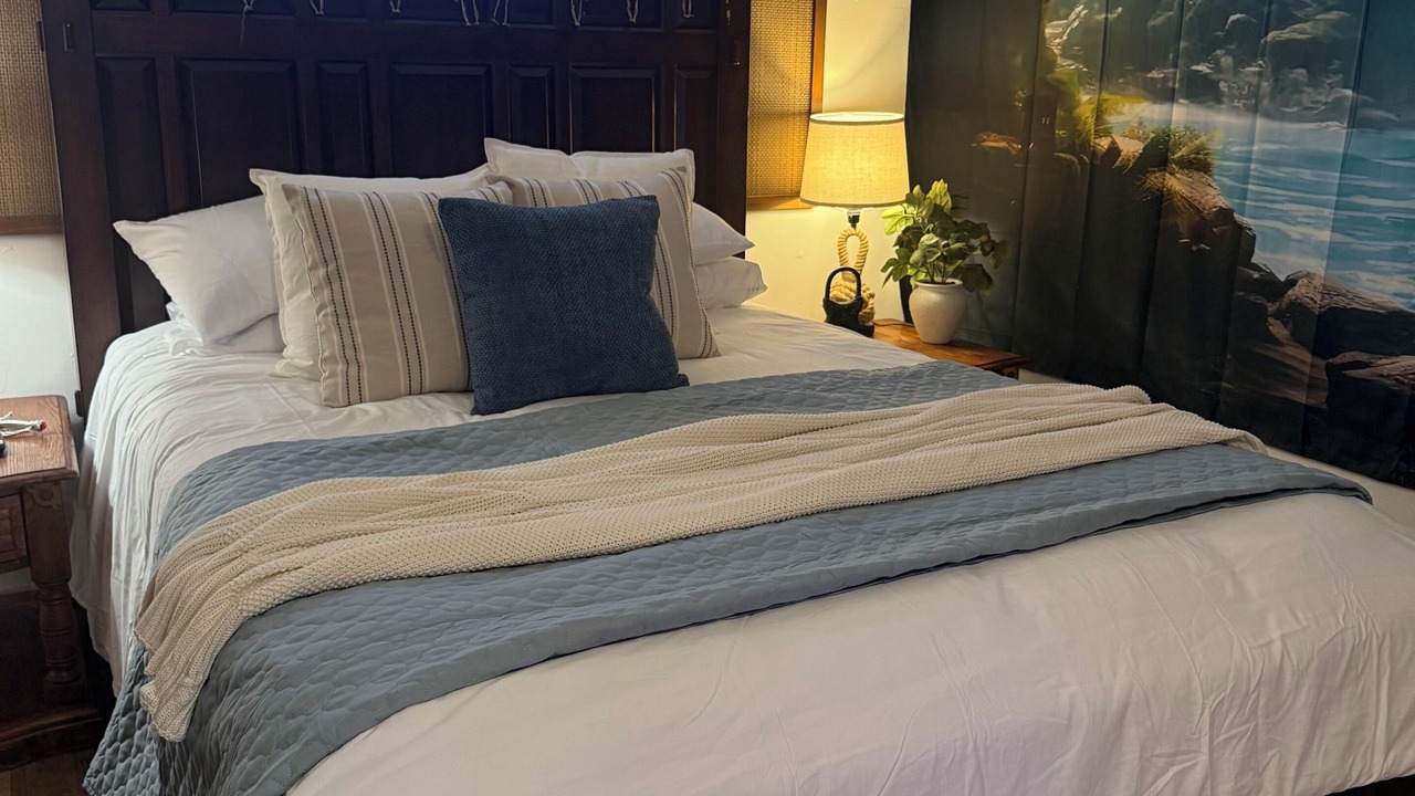 Photo of Bedroom in Clearlake Park