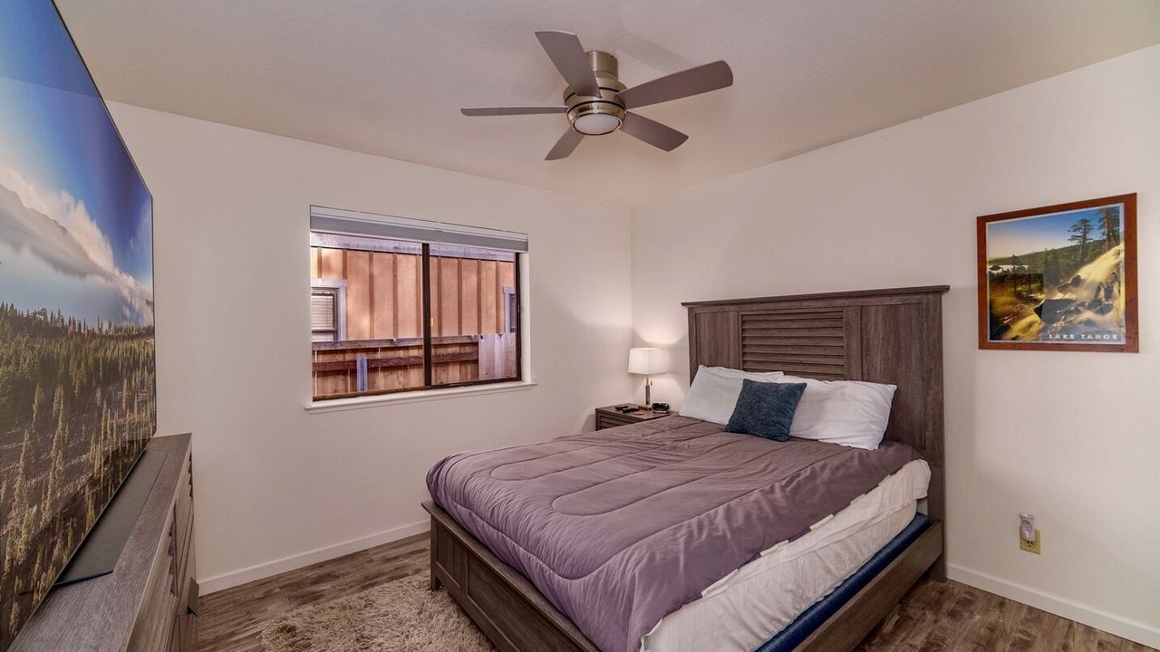 Photo of Bedroom in Lakeside Park