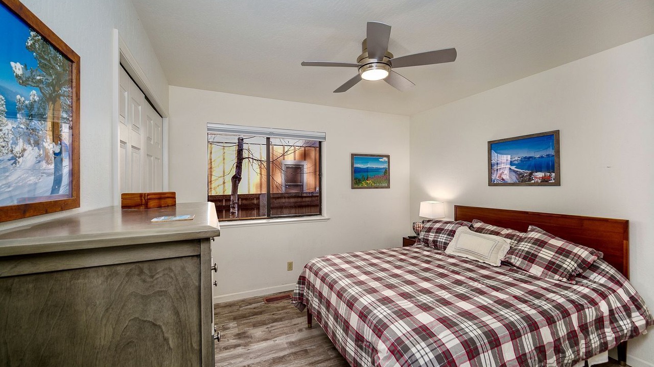 Photo of Bedroom in Lakeside Park