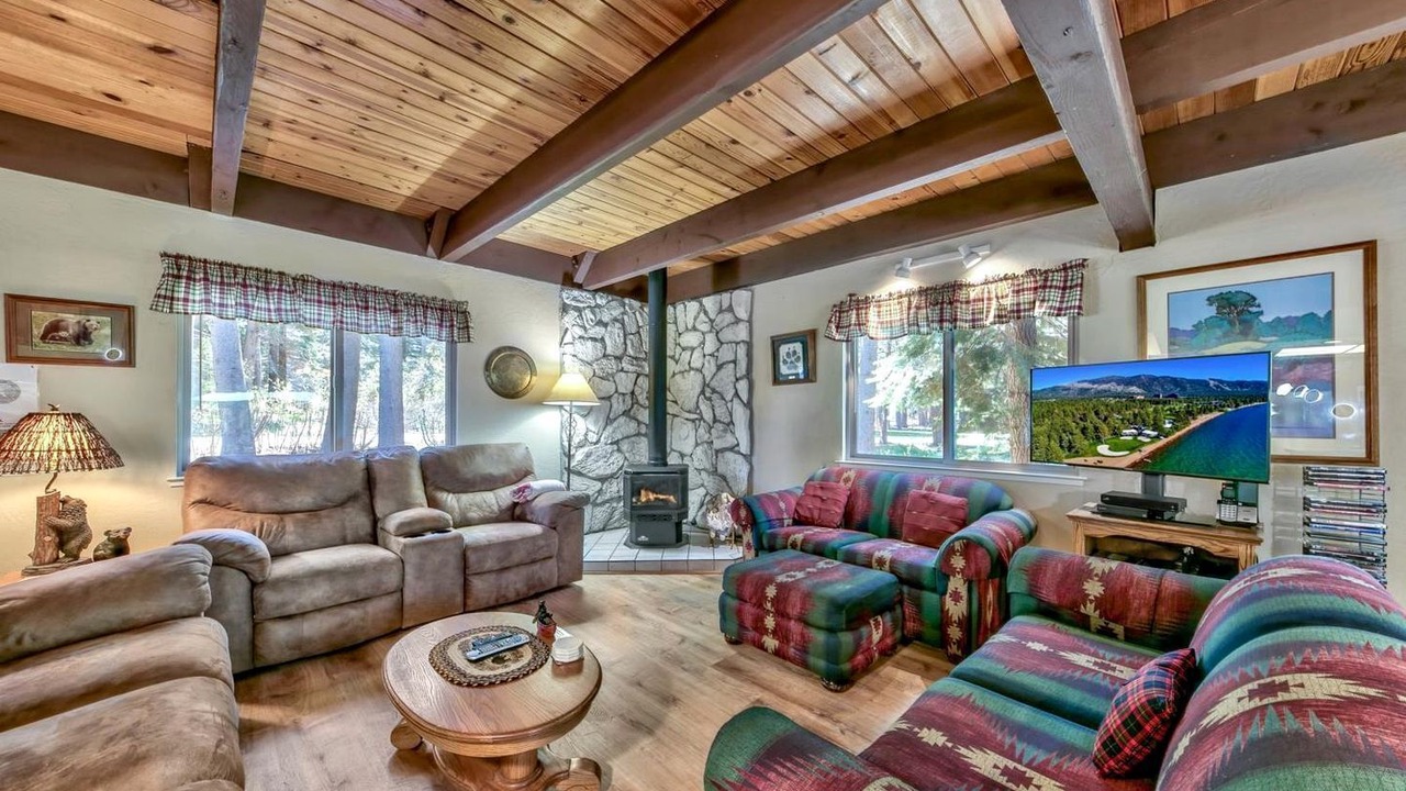 Photo of Livingroom in Tahoe Paradise