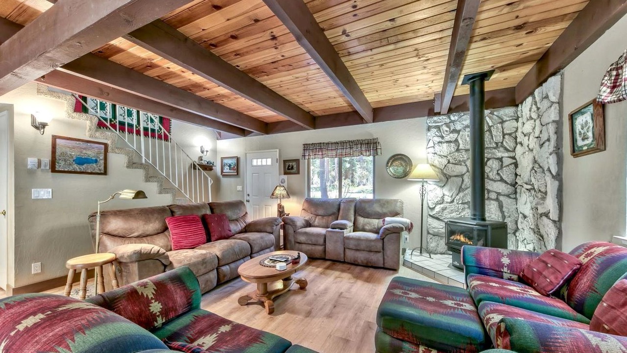 Photo of Livingroom in Tahoe Paradise