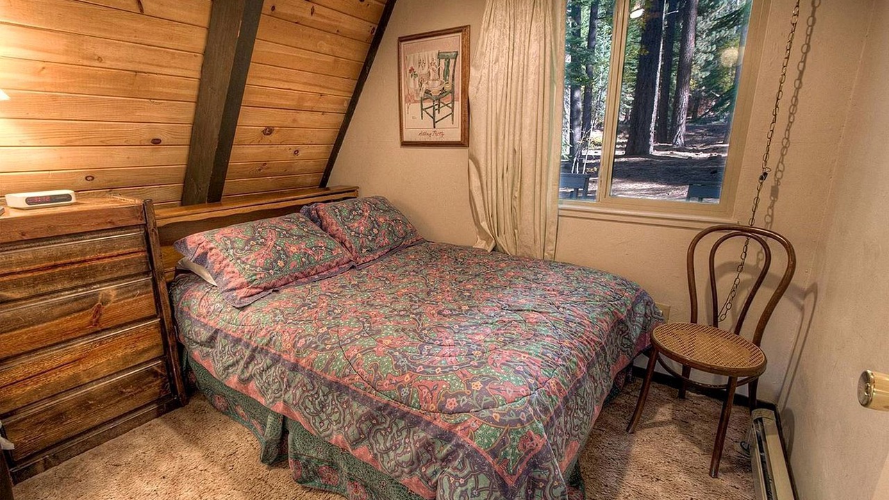 Photo of Bedroom in Pioneer Trail