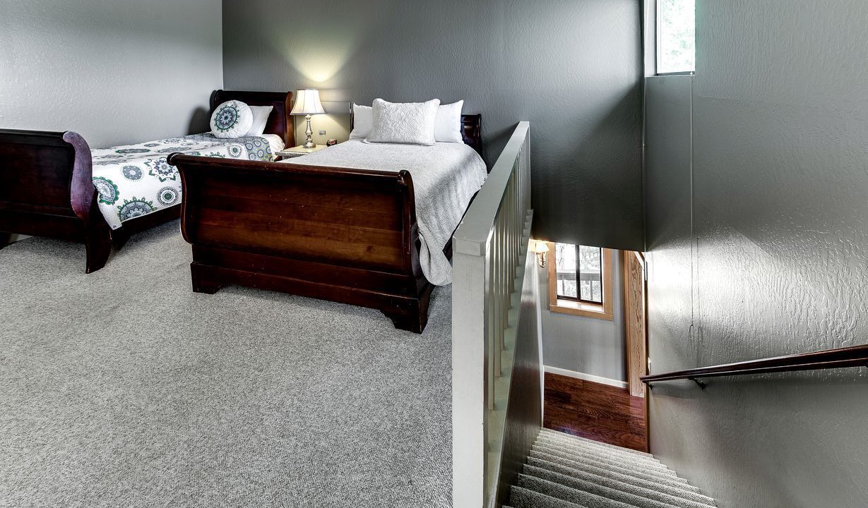 Photo of Bedroom in Groveland