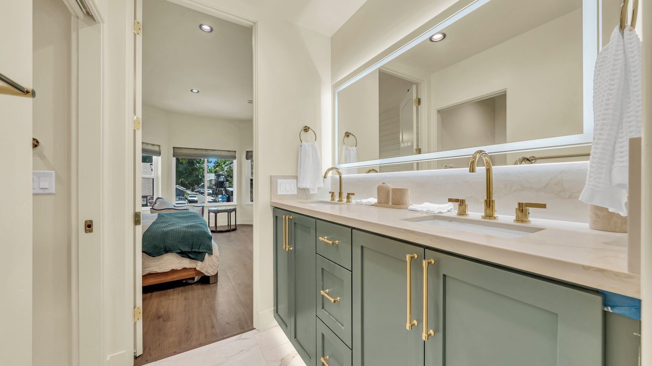 Photo of Bathroom in Central Davis