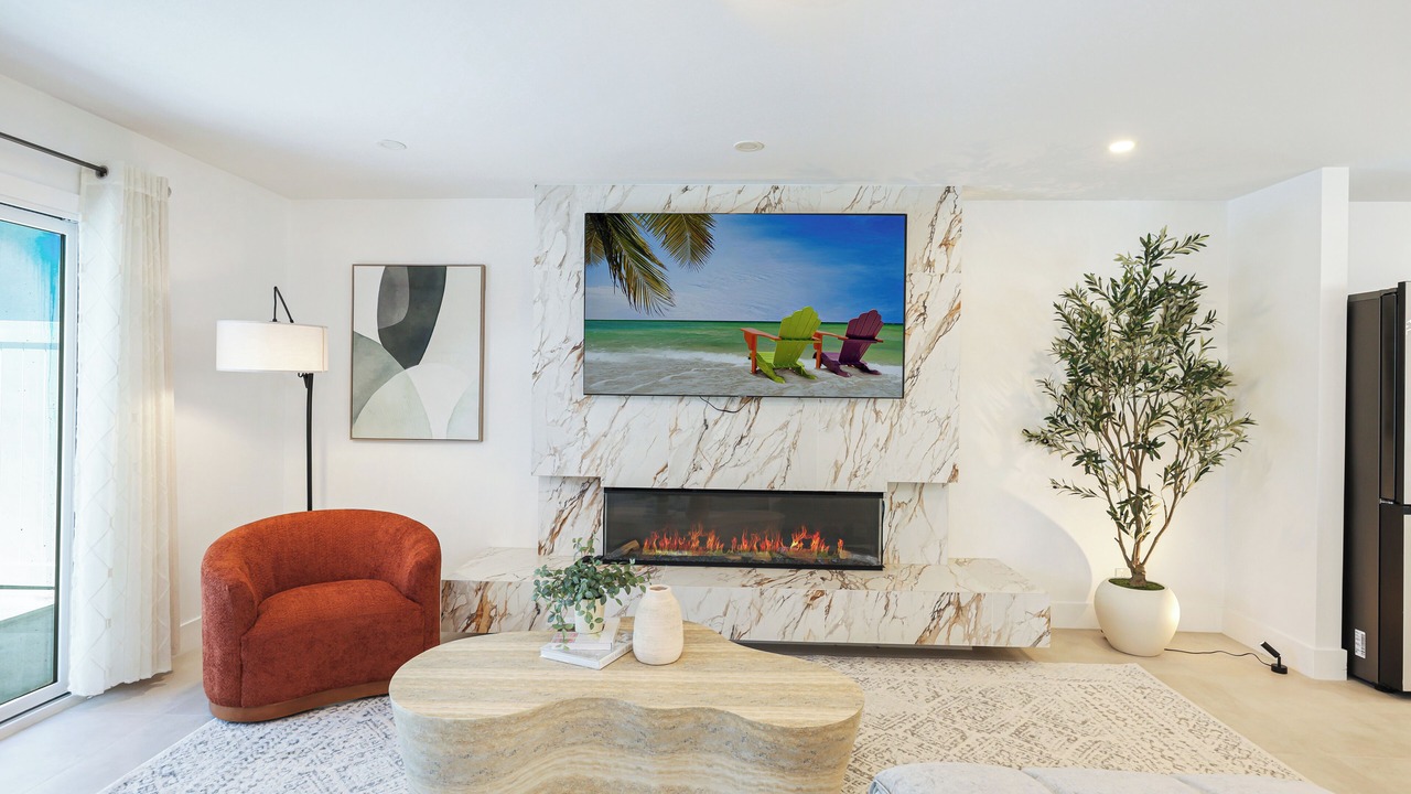 Photo of Livingroom in Fountain Valley