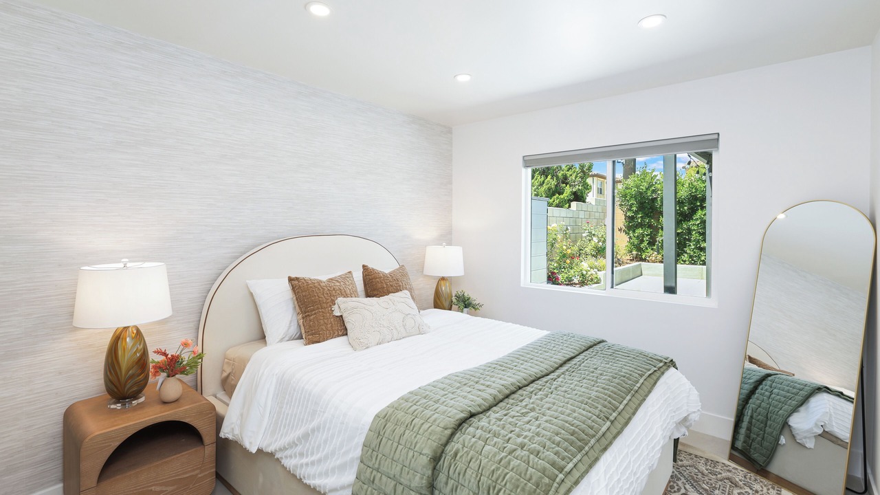 Photo of Bedroom in Fountain Valley