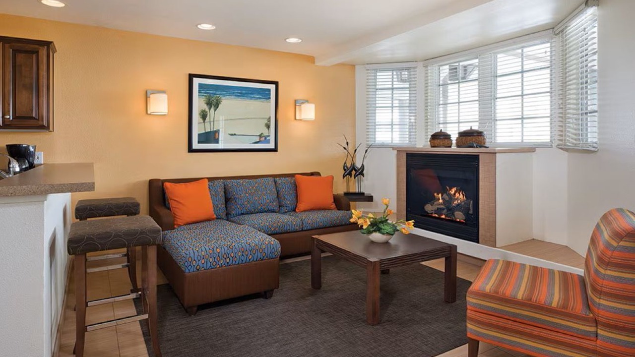 Photo of Livingroom in Downtown