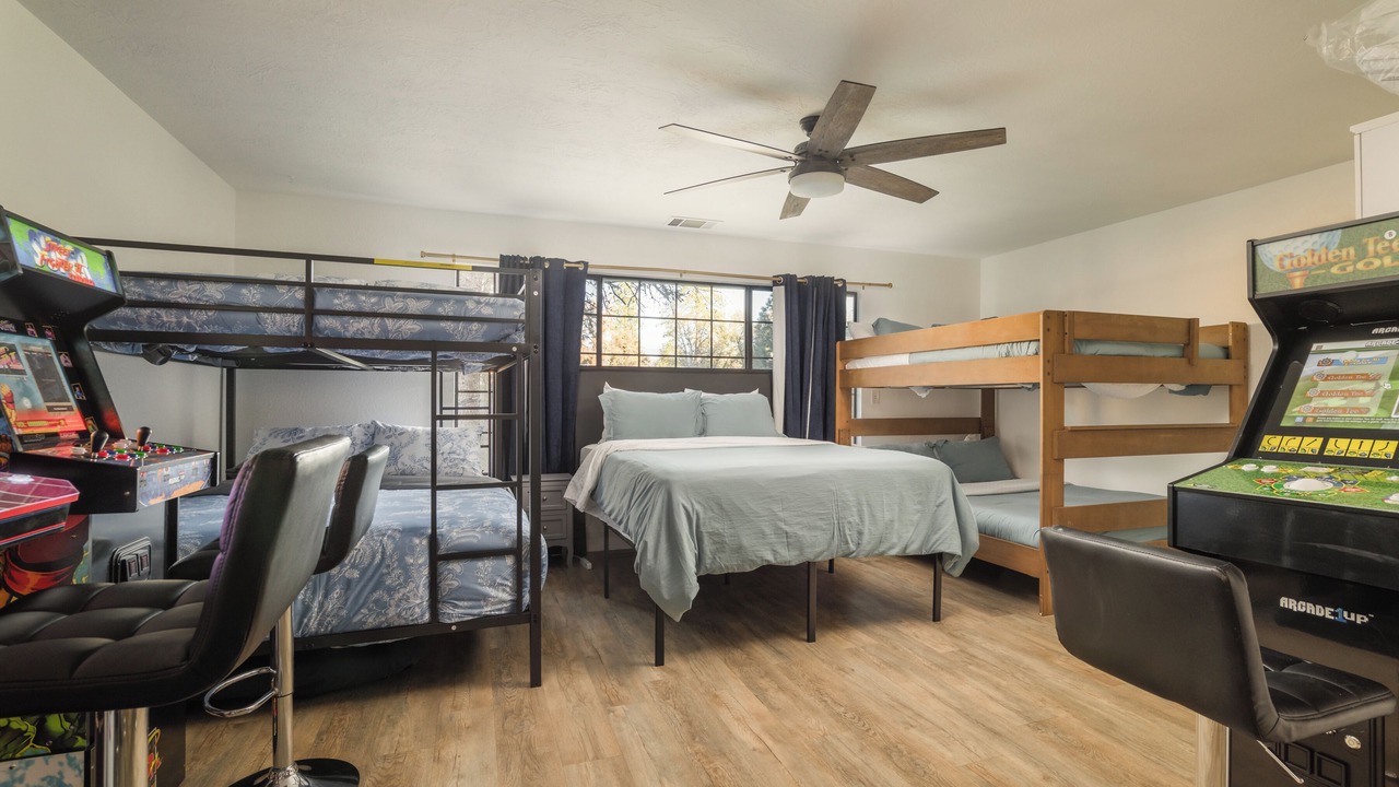Photo of Bedroom in Oakhurst