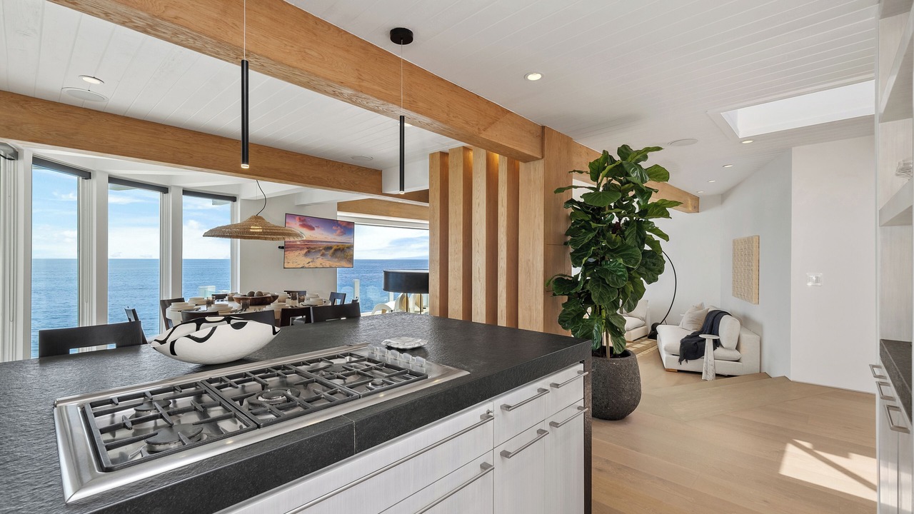 Photo of Kitchen in Eastern Malibu