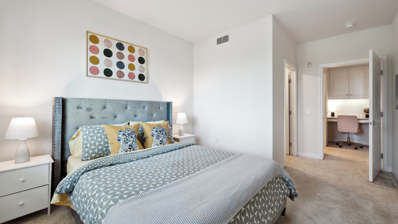 Photo of Bedroom in Orange