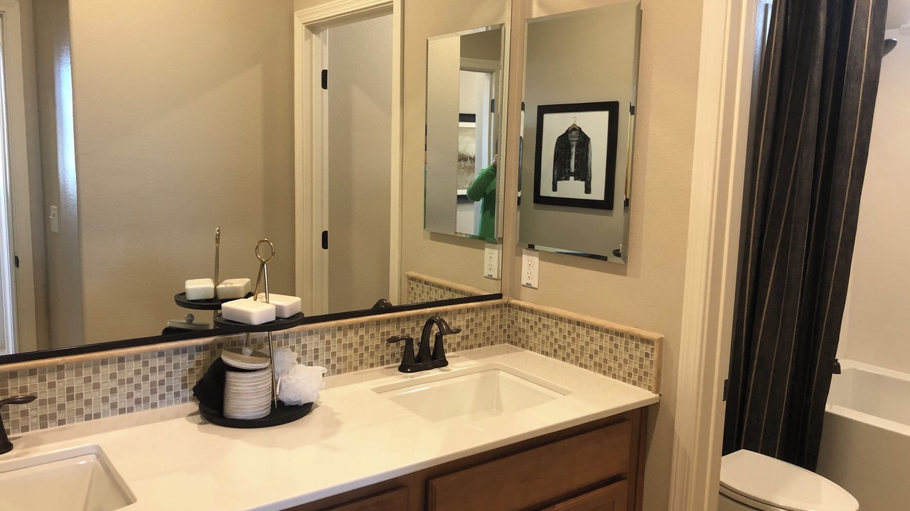 Photo of Bathroom in Salinas