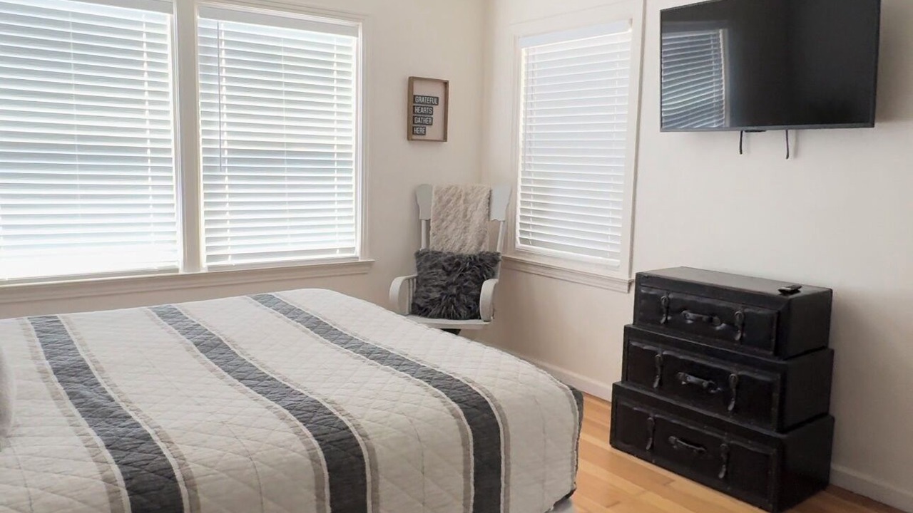 Photo of Bedroom in Raisin