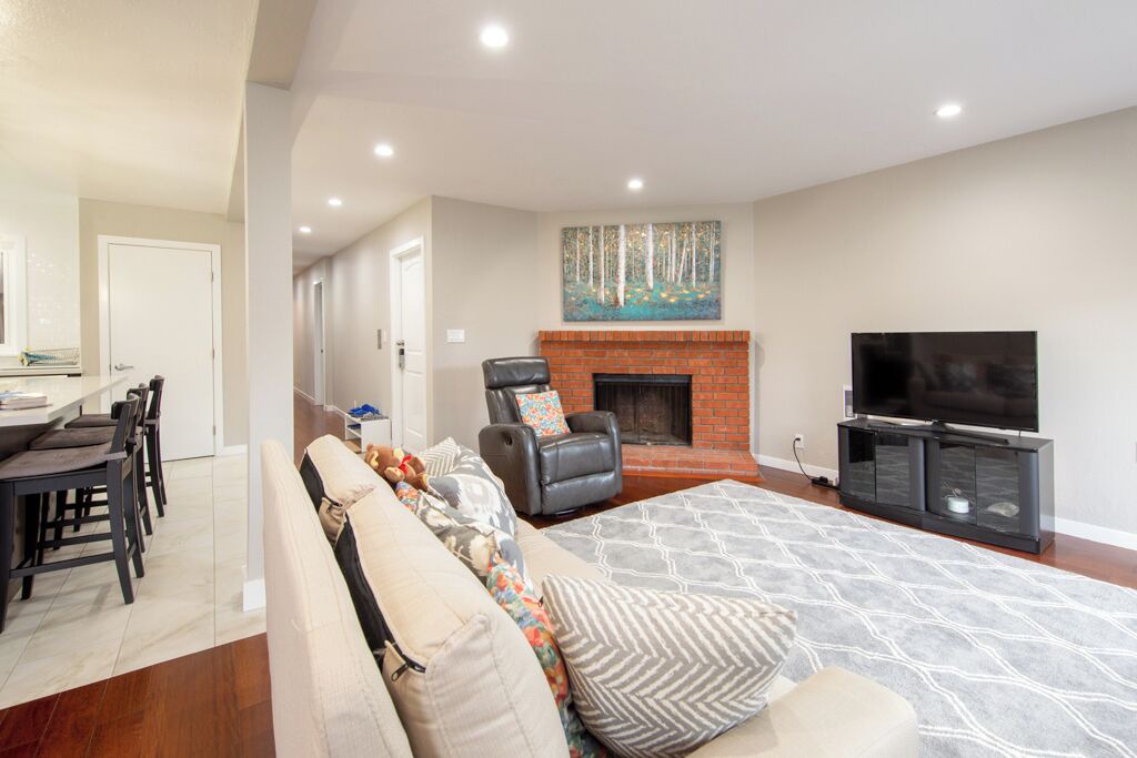 Photo of Livingroom in Mission District