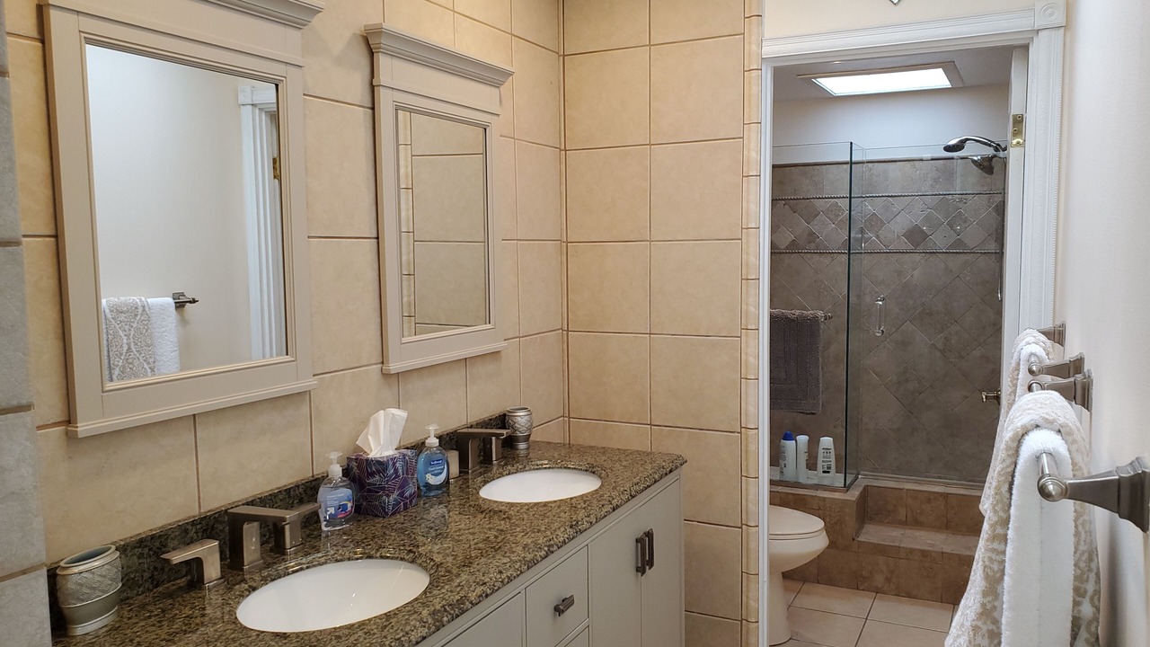 Photo of Bathroom in Huntington Beach