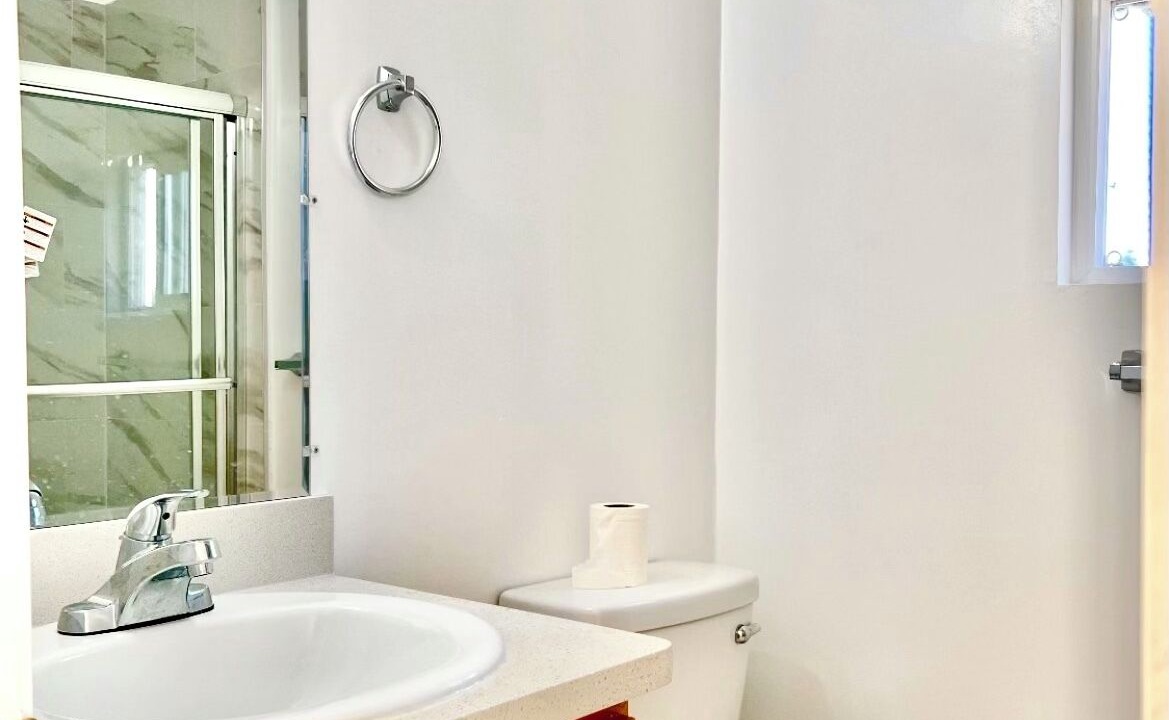 Photo of Bathroom in Union City