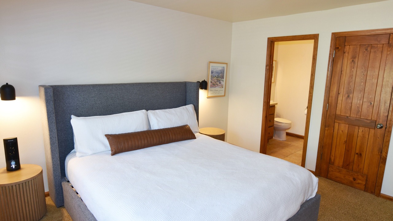 Photo of Bedroom in Mammoth Lakes