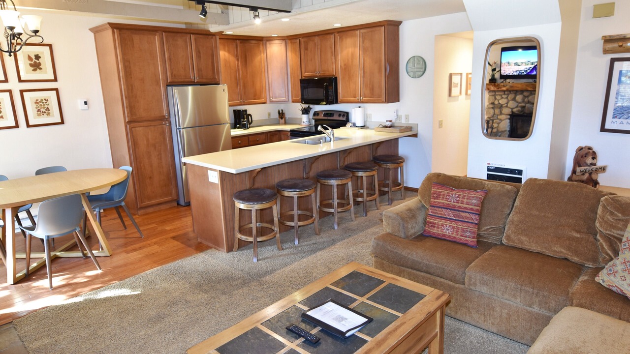 Photo of Livingroom in Mammoth Lakes