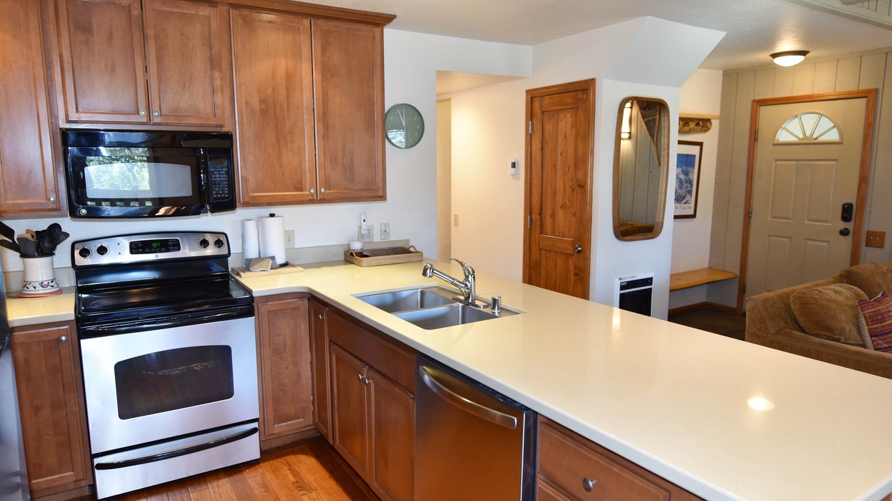 Photo of Kitchen in Mammoth Lakes