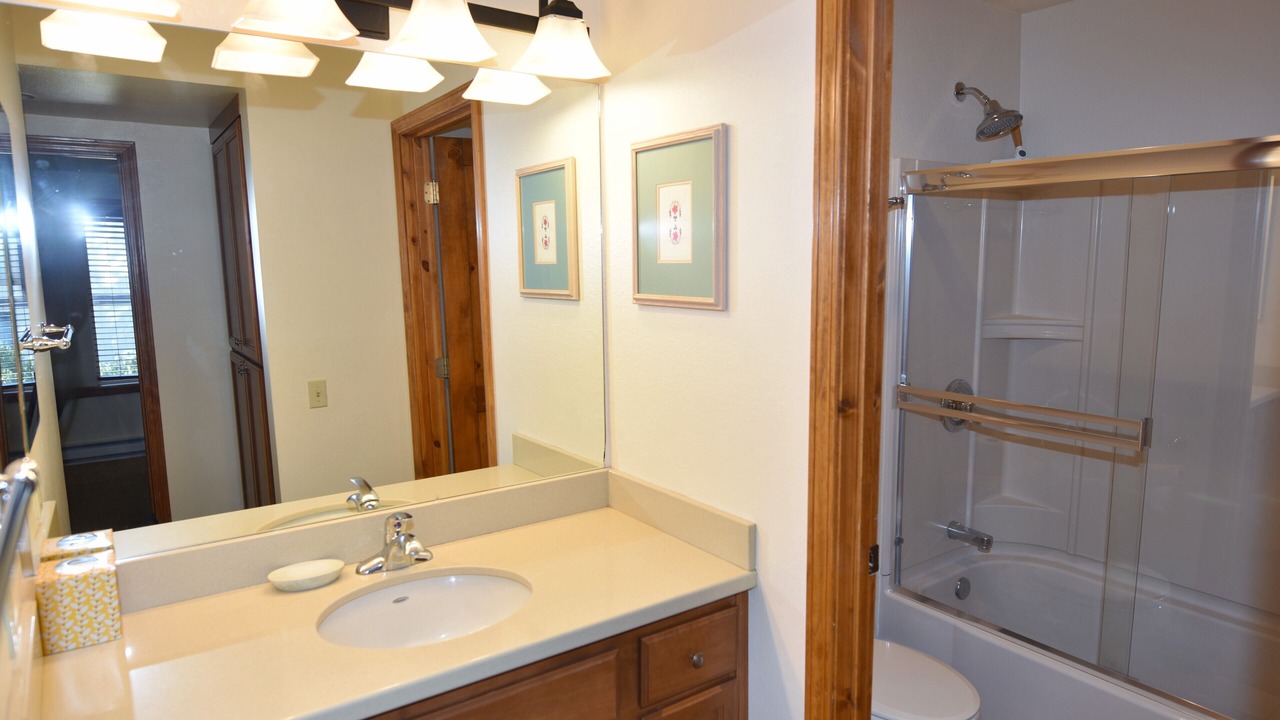 Photo of Bathroom in Mammoth Lakes