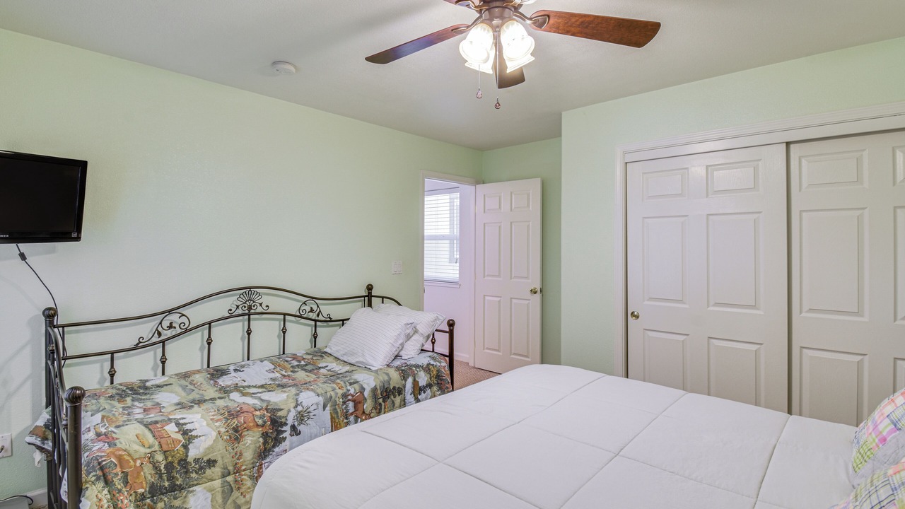 Photo of Bedroom in Cold Springs