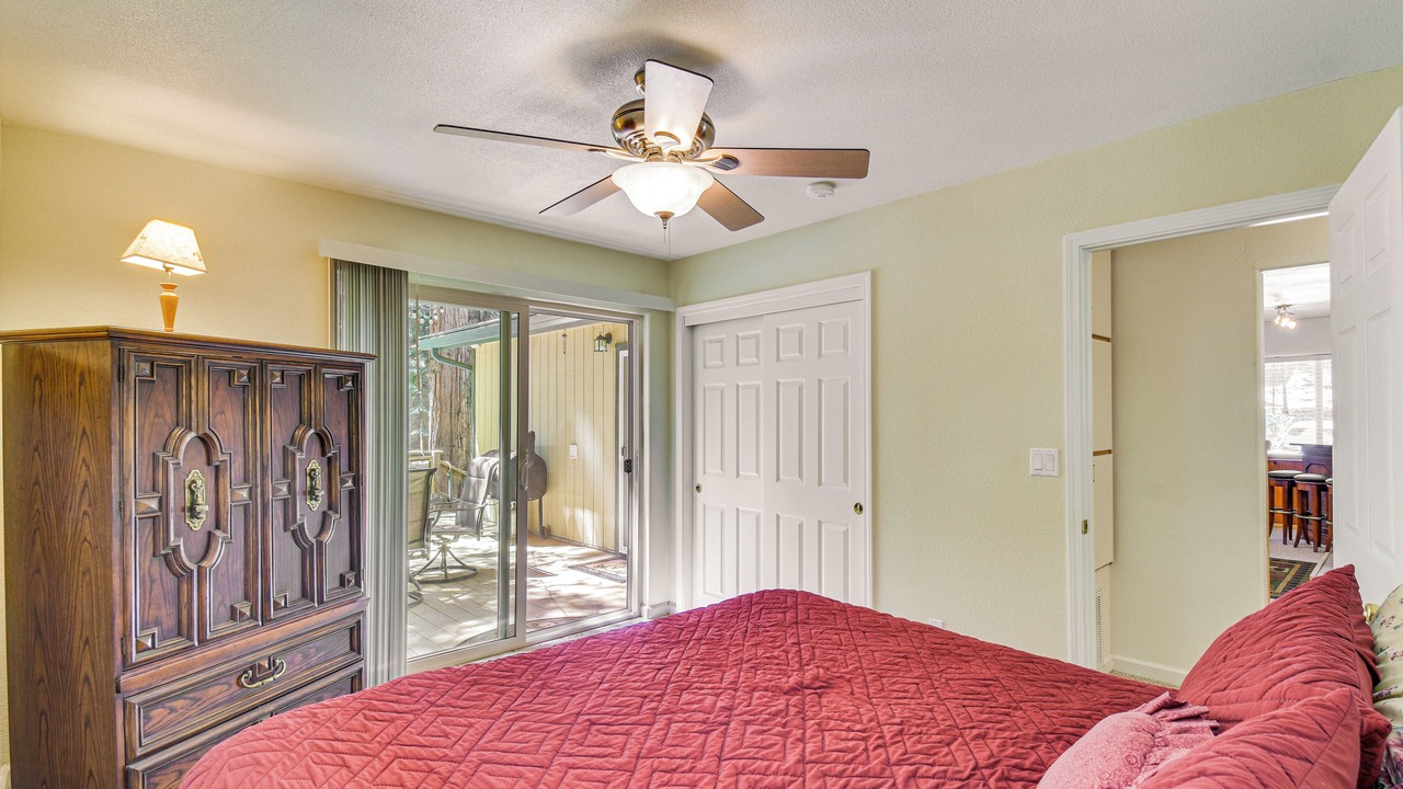 Photo of Bedroom in Cold Springs