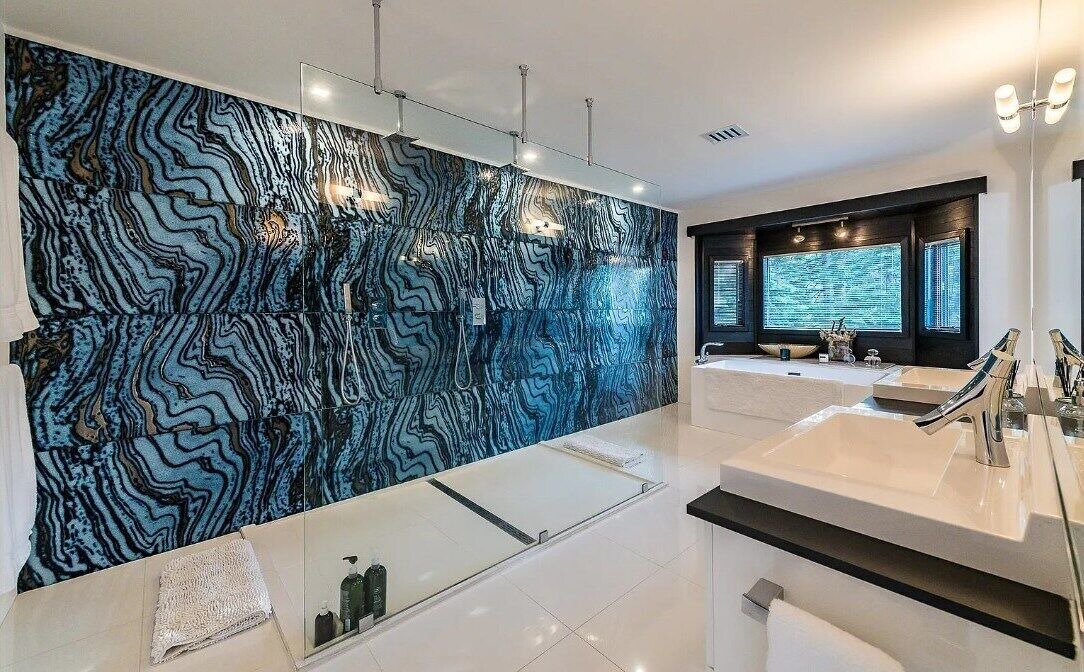 Photo of Bathroom in Tahoma