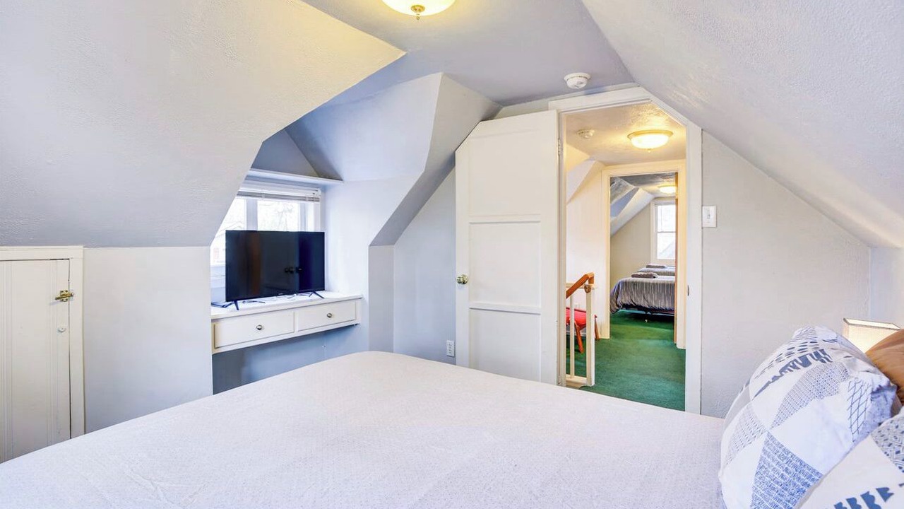 Photo of Bedroom in Big Bear Lake